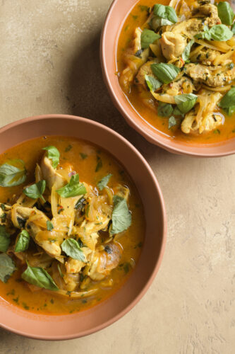 Braised chicken with  fennel and saffron recalls flavors of Provence